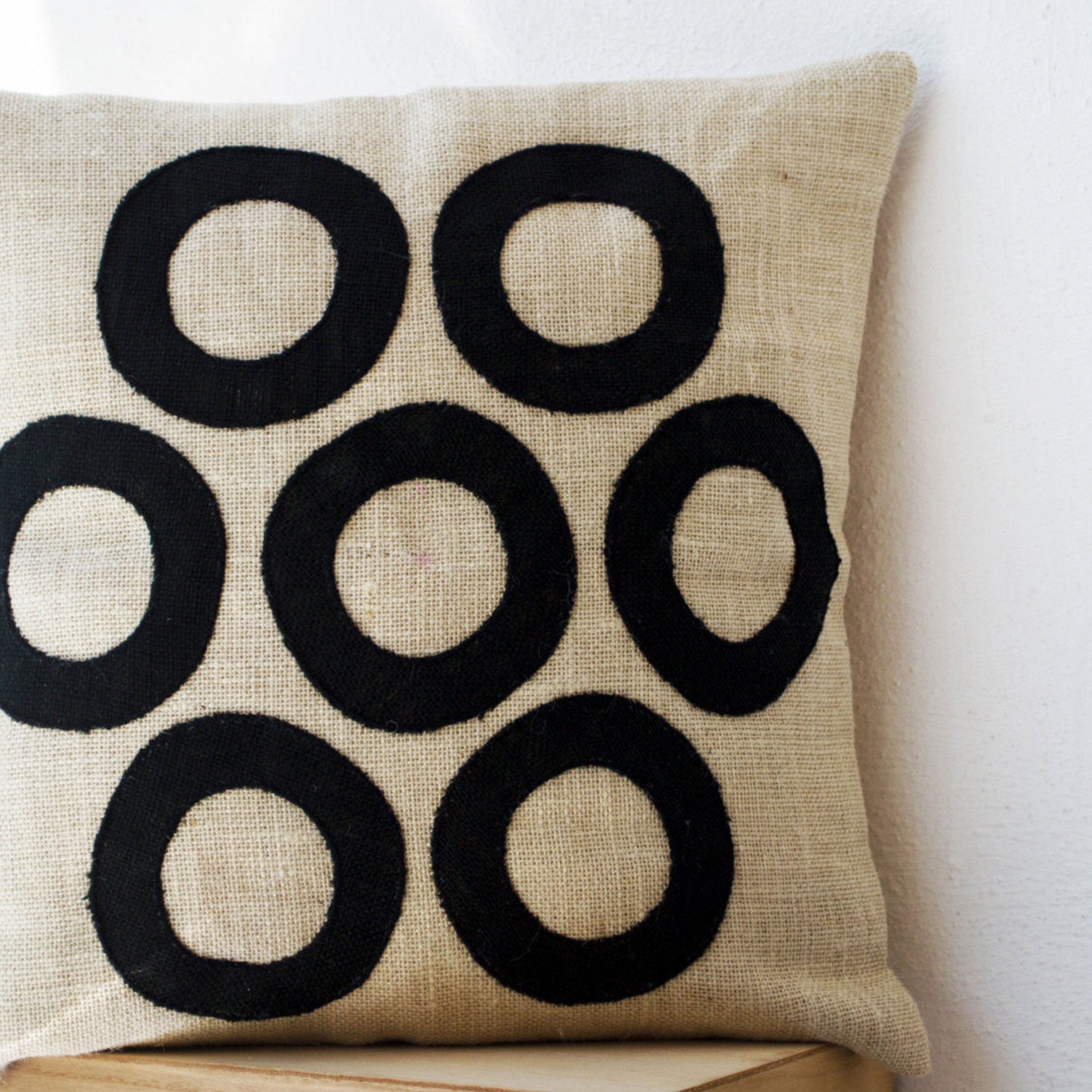 Ivory Pillows - Black Geometric Throw Pillows - Burlap Pillow - Decorative applique cushion cover- Cream Black pillow - gift pillow 16X16