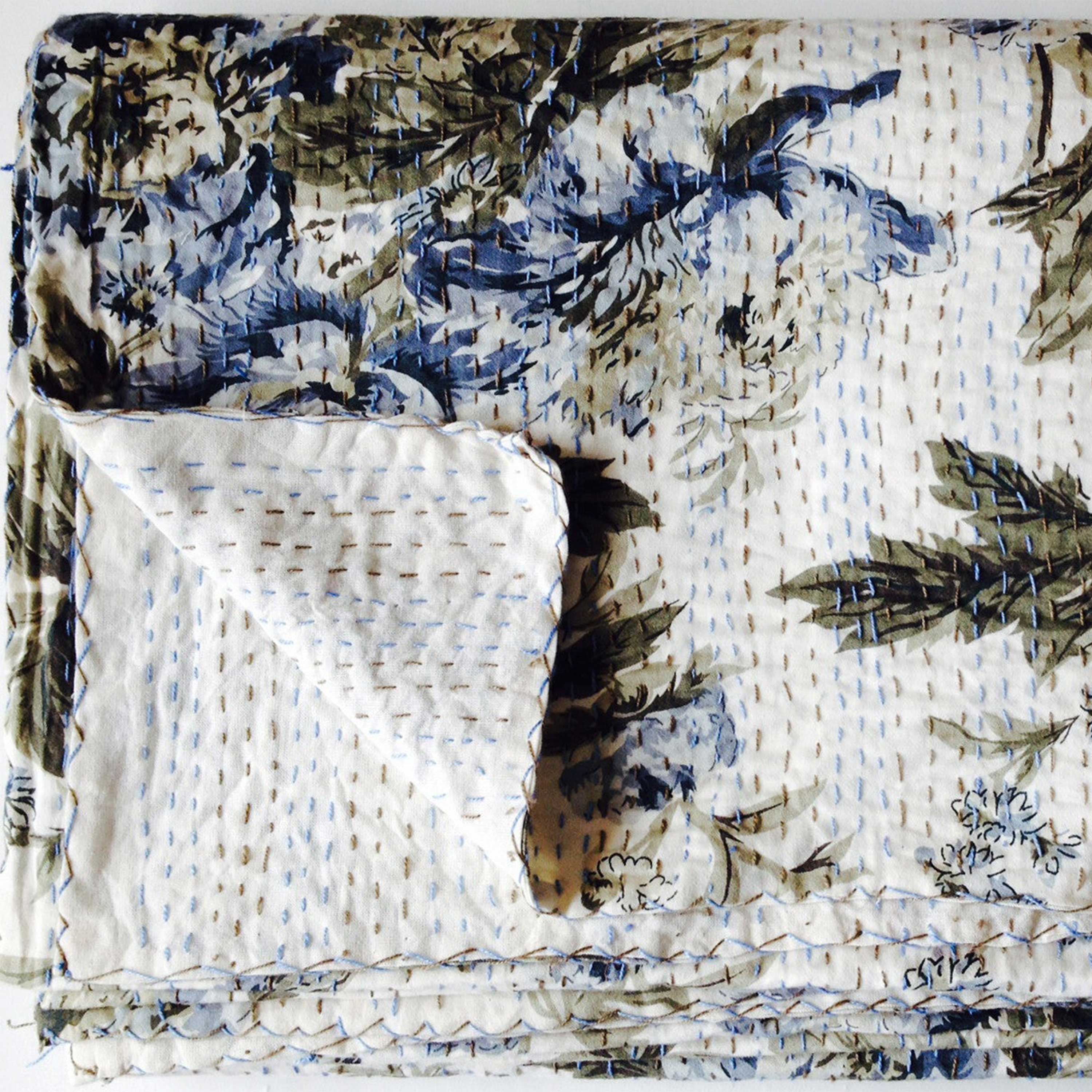 White Cotton Bedspread With Blue Rose Garden -Light Cotton Quilt