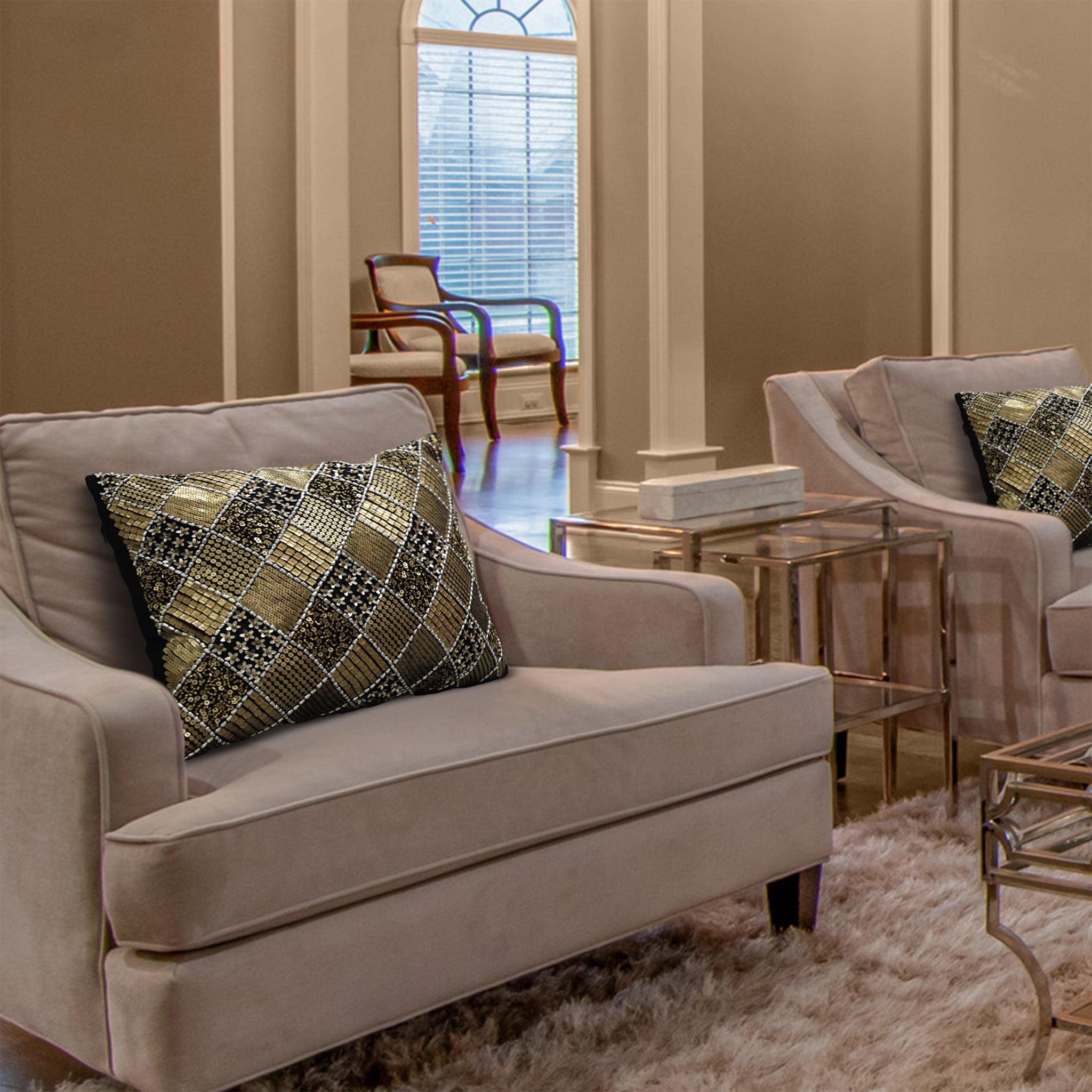 Black Gold Rapsody Pillow Cover