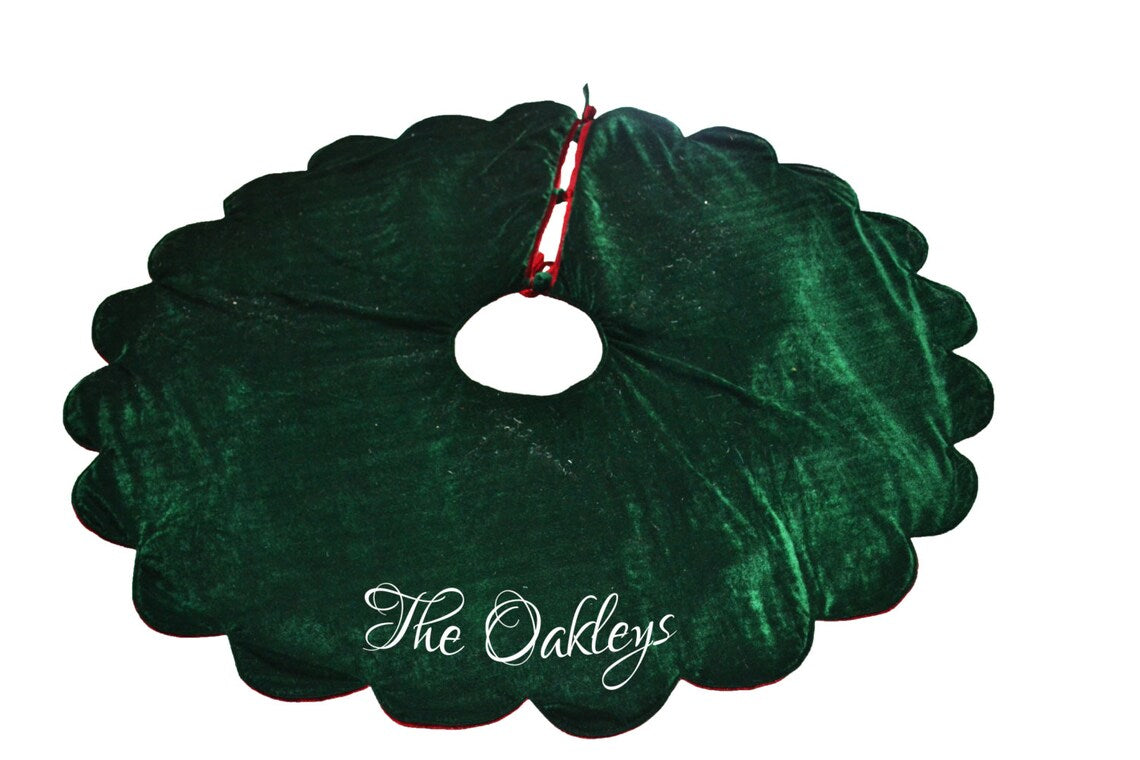 Velvet Tree Skirt With Scallops