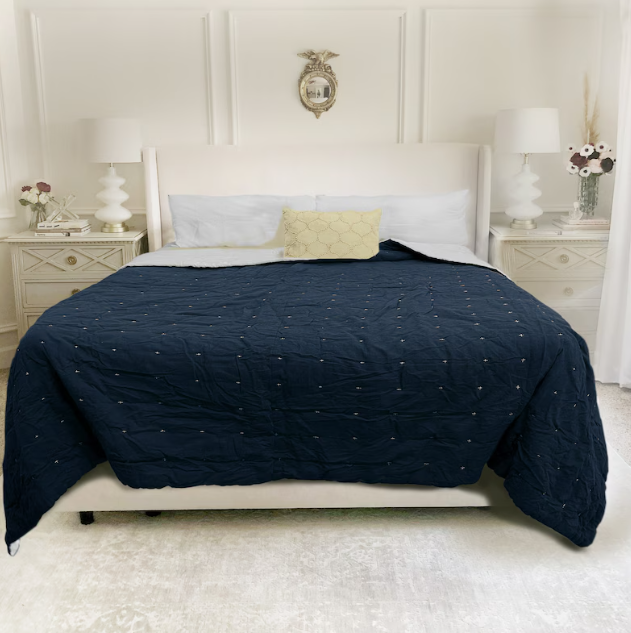 Close-up of linen quilt texture showcasing its breathable weave and soft, lightweight feel—perfect for hot sleepers and year-round dorm comfort. Handcrafted design enhances any college bedding setup with modern neutral tones. Pre-washed, durable, and easy to maintain, making it ideal for everyday use in compact spaces.