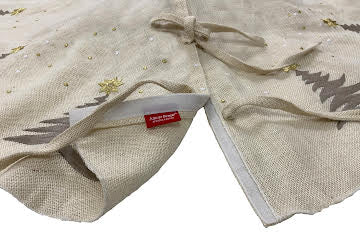 Amore Beaute White Christmas Tree Skirt