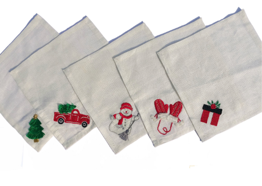 A Set of Pure White Linen Napkins With Embroidery / Christmas