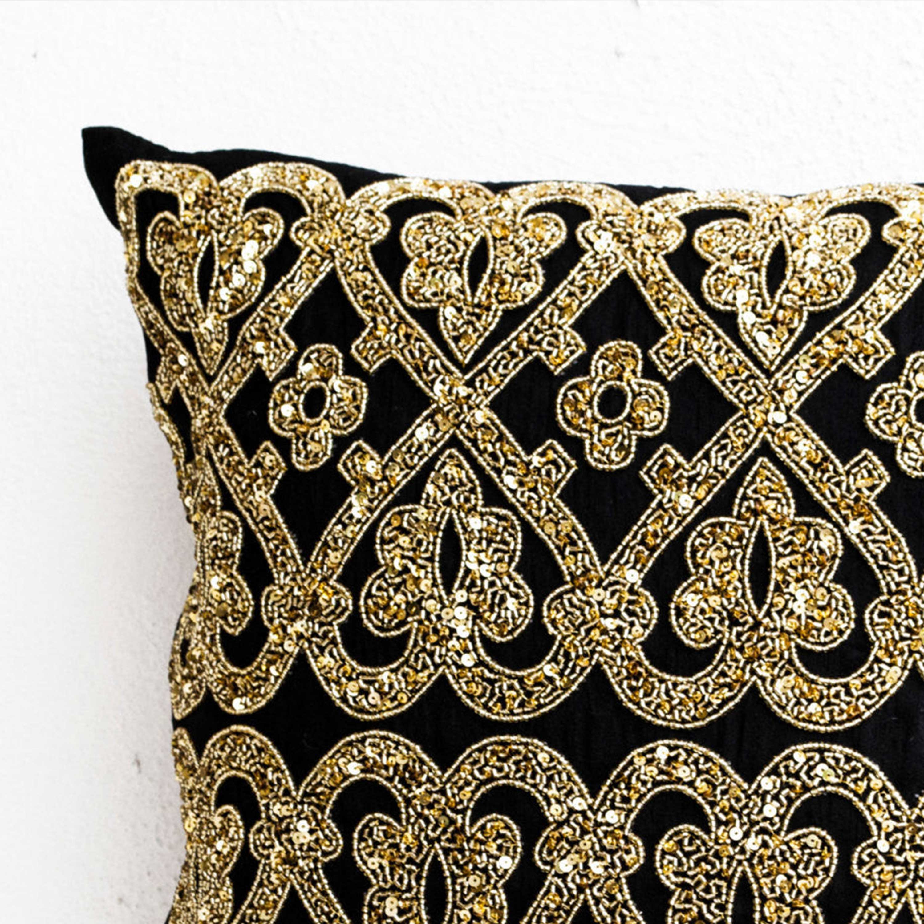 Floral Trellis Pillow Cover in Black and Gold