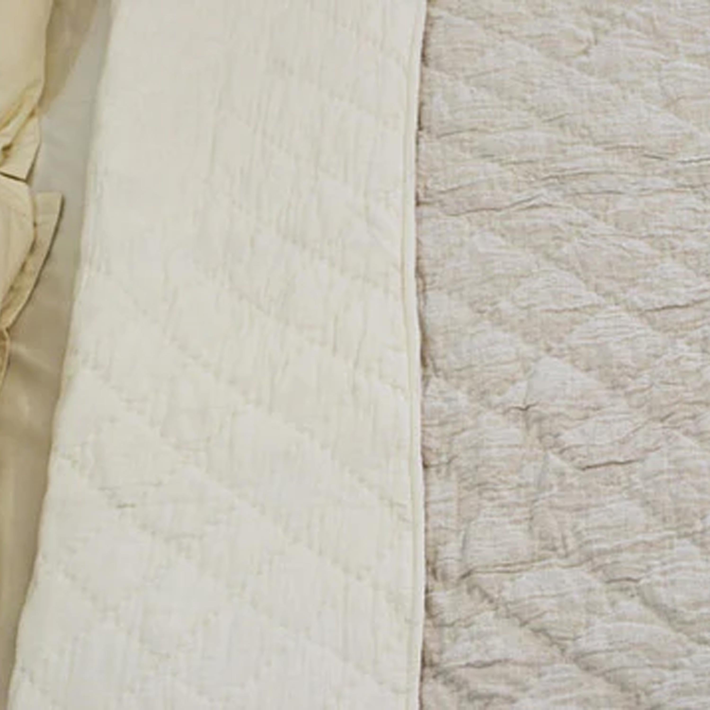 Handmade Oatmeal Linen Quilt in Diamond Pattern