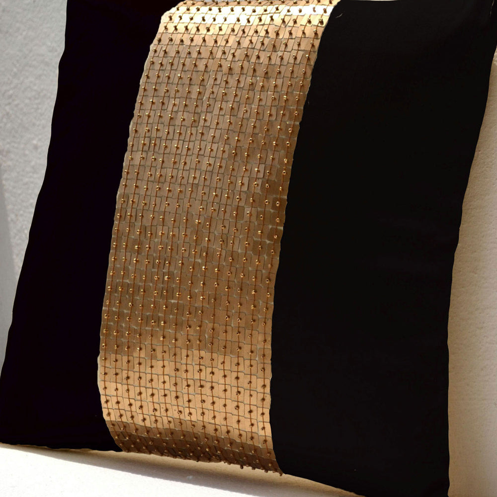 Handmade black and gold throw pillow | Amore Beaute