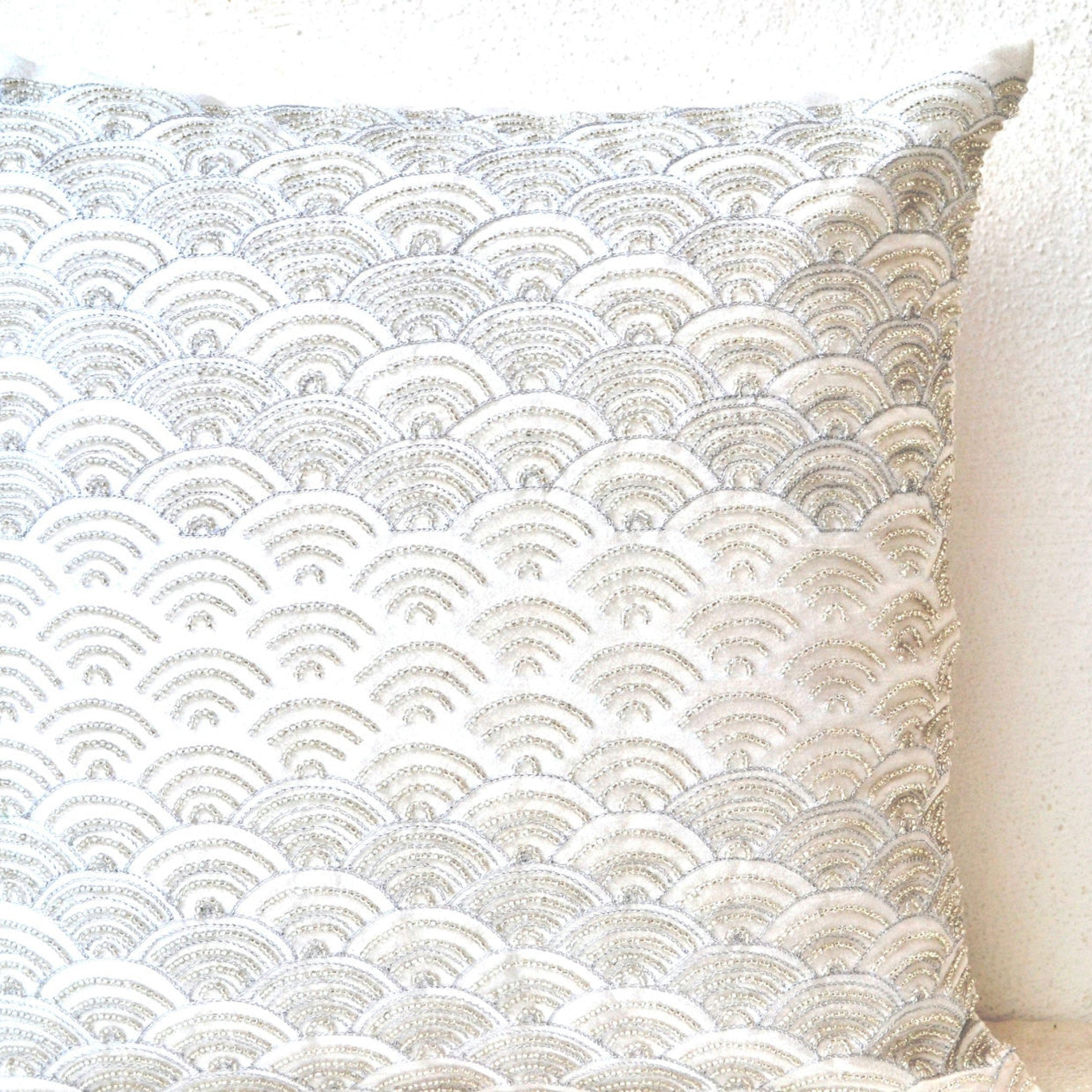 Ivory white throw pillows with detailed embroidered waves -Sashiko pillow cover -Cushion zipper -Throw pillow -Couch Pillows -gift