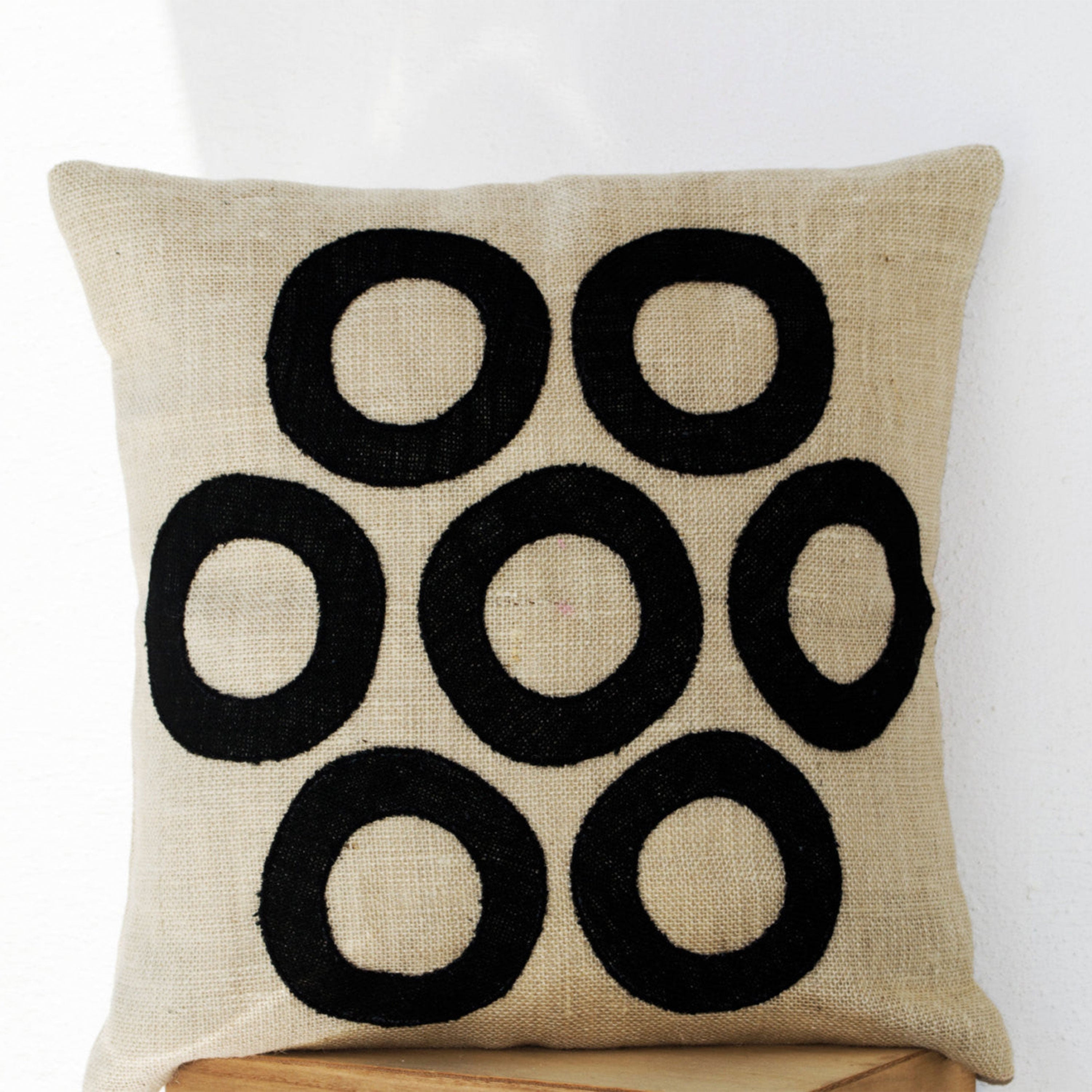 Ivory Pillows - Black Geometric Throw Pillows  - Burlap Pillow - Decorative applique cushion cover- Cream Black pillow - gift pillow 16X16