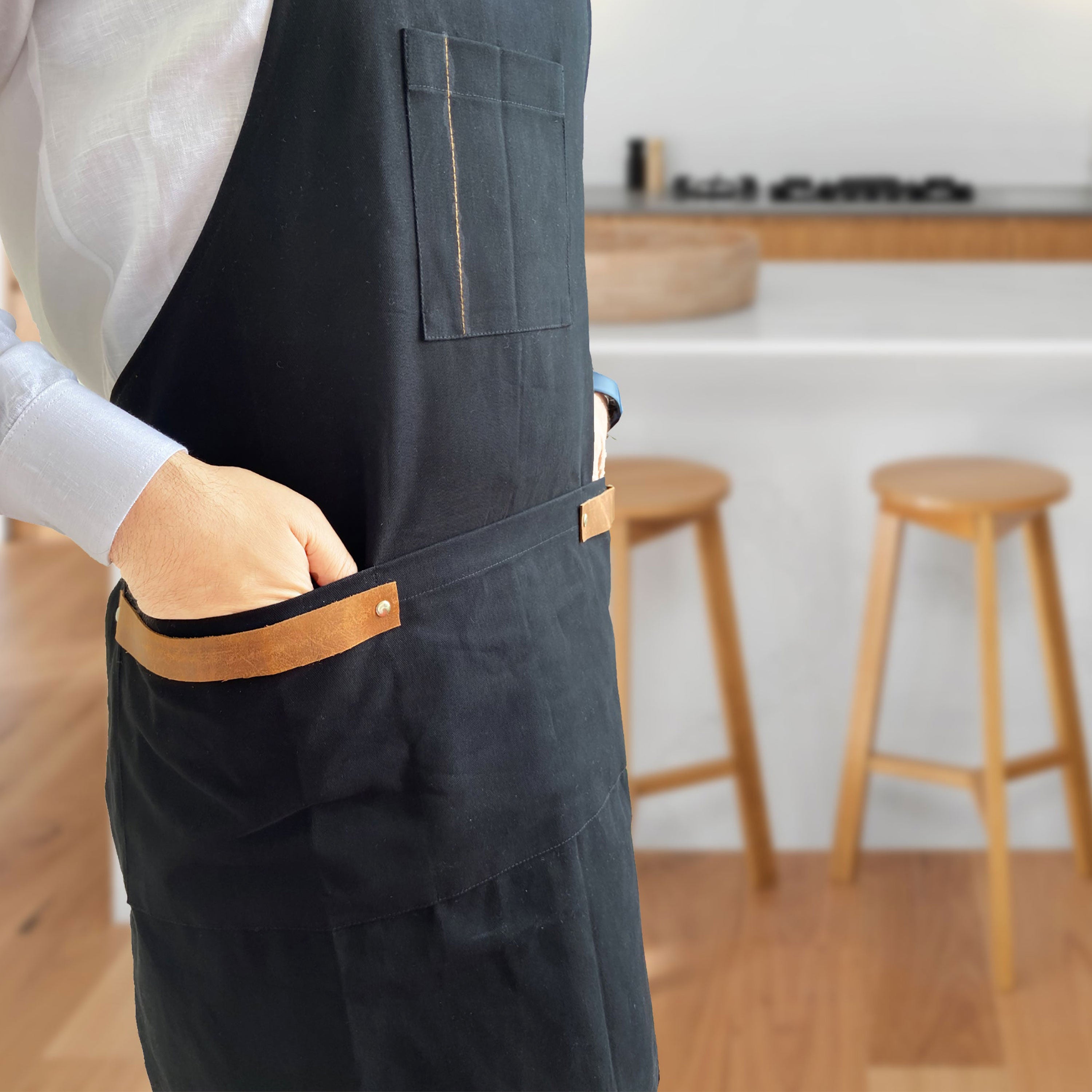 Apron With Adjustable/Removeable Leather Straps