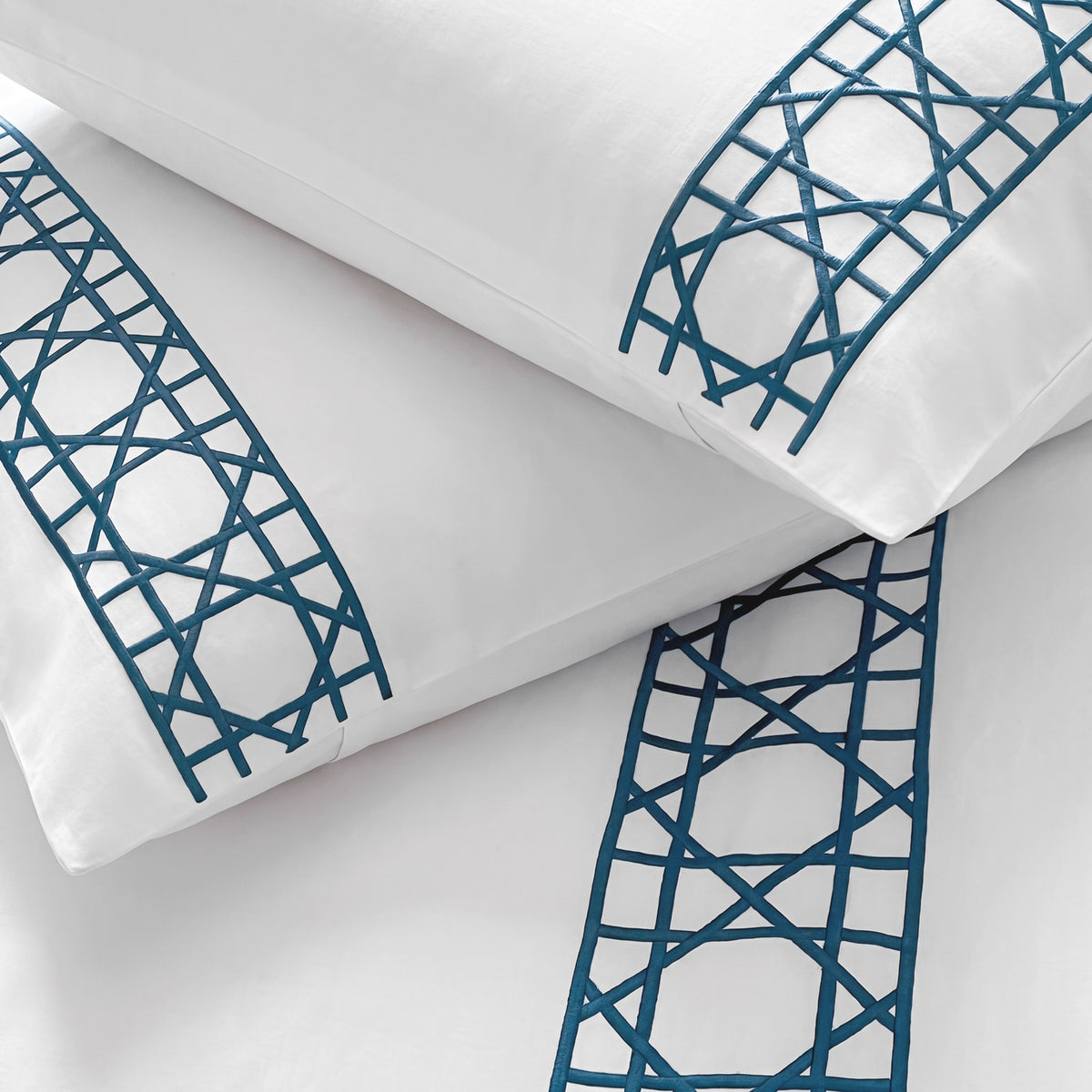 Embroidered Duvet Cover With Shams, Basket Weave Bedding