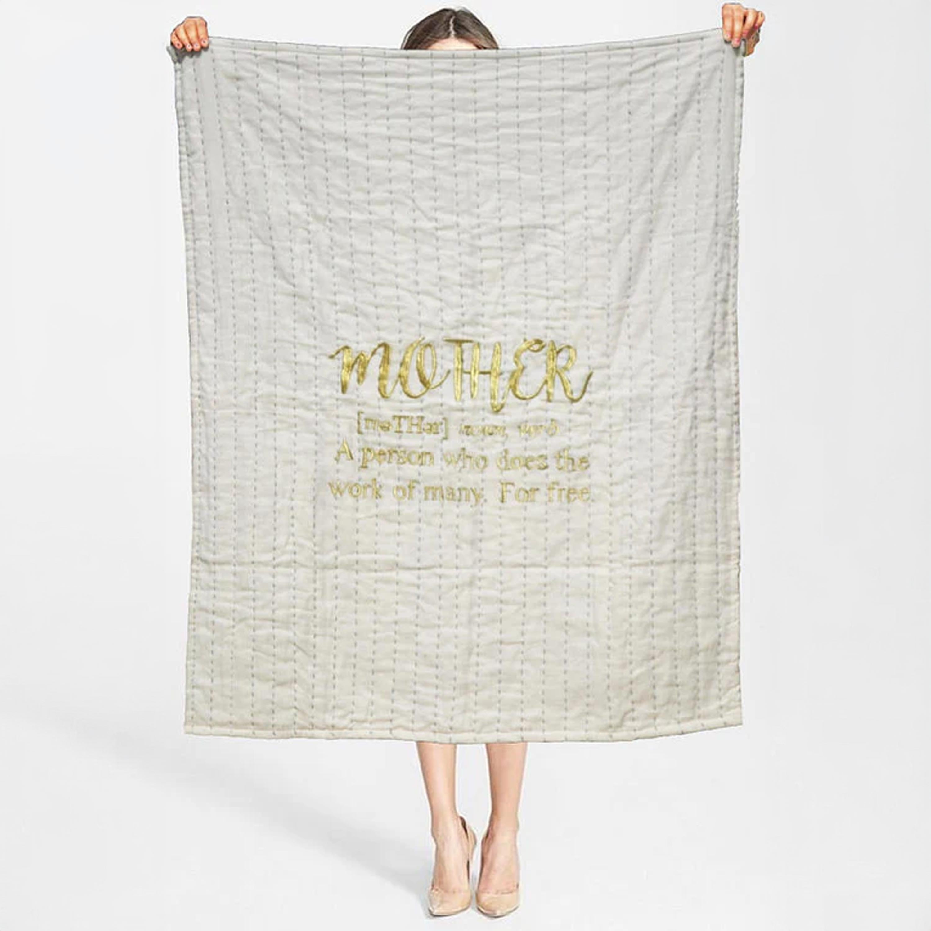 Embroidered linen quilt, crafted from moisture-wicking fabric, is a perfect way to show personalized love to your mother or loved one.