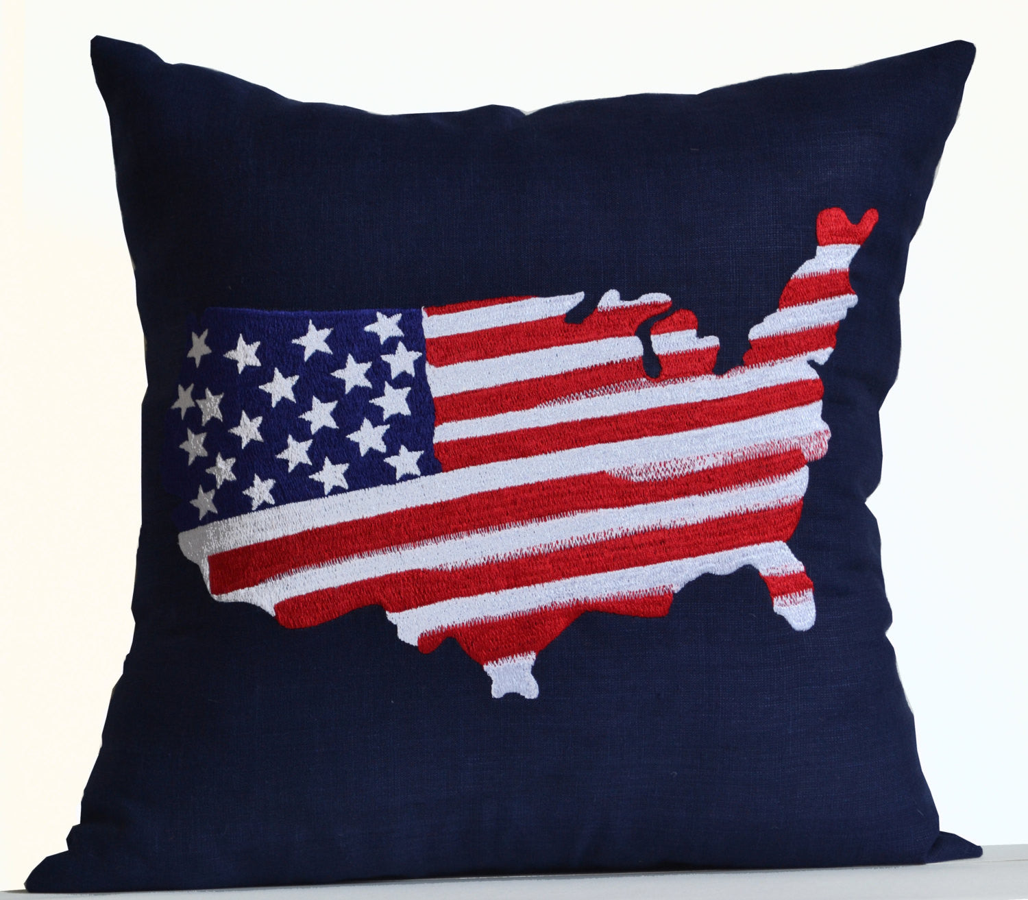 Buy decorative throw pillows with US Map