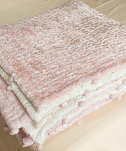 Amore Beaute Blush Pink Velvet Quilt