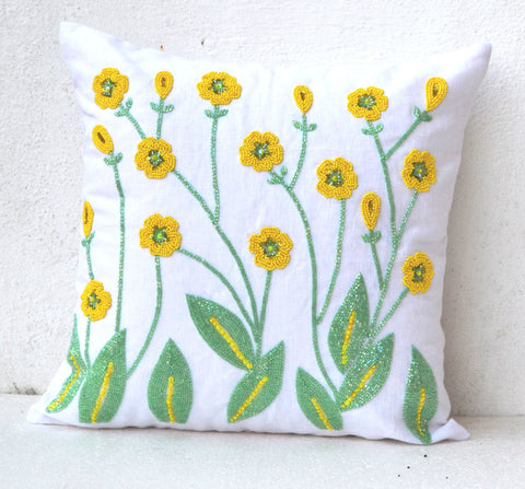 ABESSLON Spring Summer Throw Pillow Covers 18x18, Set of 6 Farmhouse Decor  Daisy Bloom Floral Yellow Pillows Cover Decorative Square Pillows case for